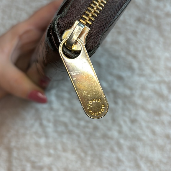 SALE🛍️ Louis Vuitton Vernis Zippy Wallet - Picture 5 of 11